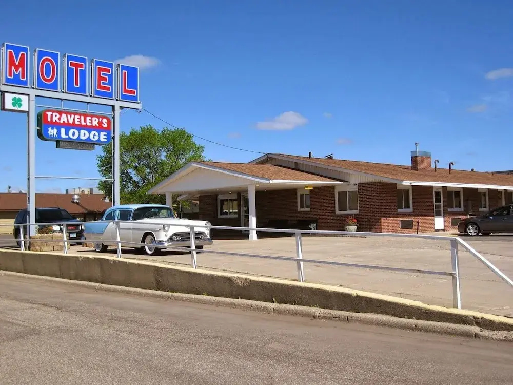 Travelers Lodge Motel Marshall