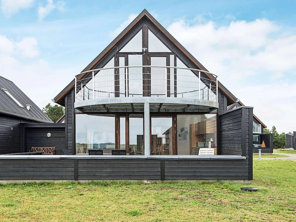 6 Person Holiday Home in Romo