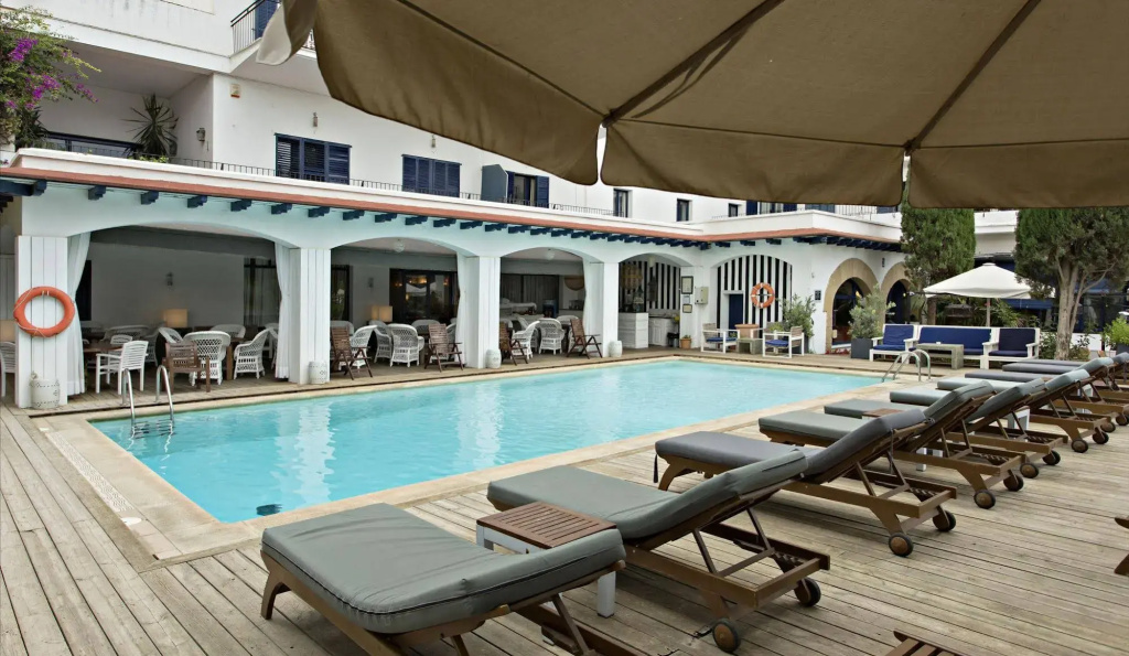 Hotel photo 12