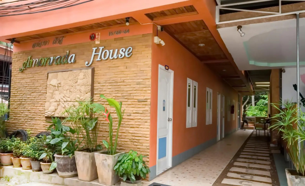 Amonrada House