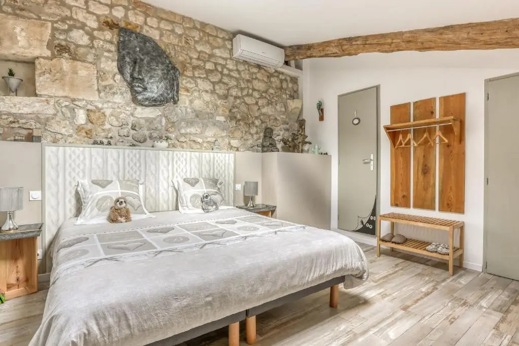 Standard Double room (full double bed)