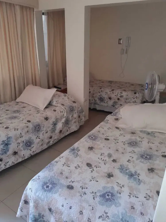 Standard Triple room with city view