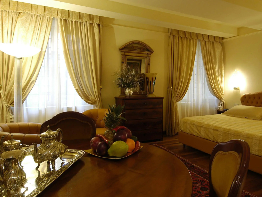 The Tuscanian Hotel - Général