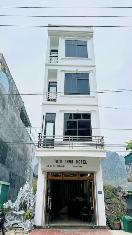 ToTo Chan Hotel