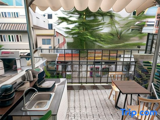 Wabi Sabi Saigon Hideout - Netflix & Bathtub District 1