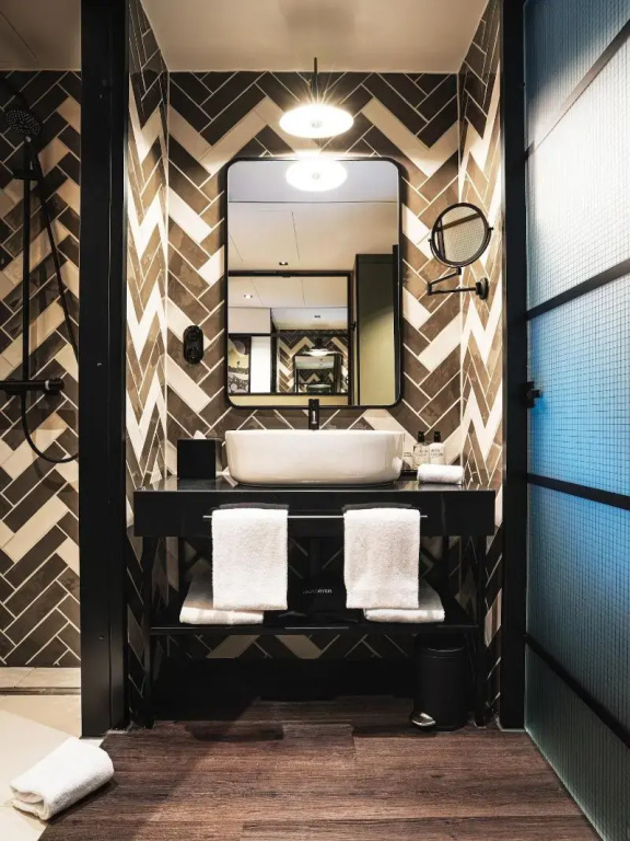 Premium room
