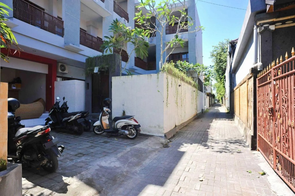 Airy Seminyak Kerobokan Merta Agung Gang Boom Baba 5B Bali