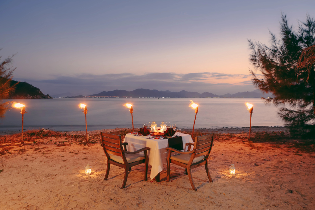 Beach & Waterfront