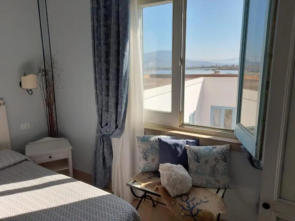 Superior Double room with mountain view (full double bed)