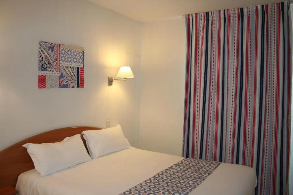 Ibis Roquebrune Cap Martin - Chambres