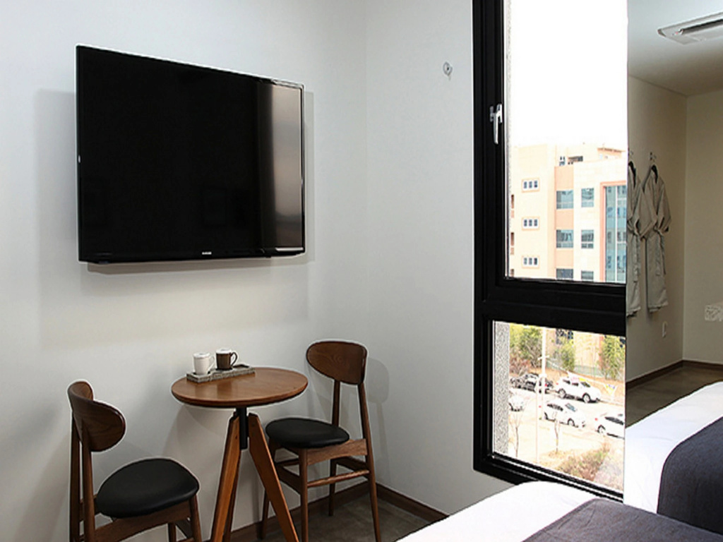 Superior Double room (full double bed)
