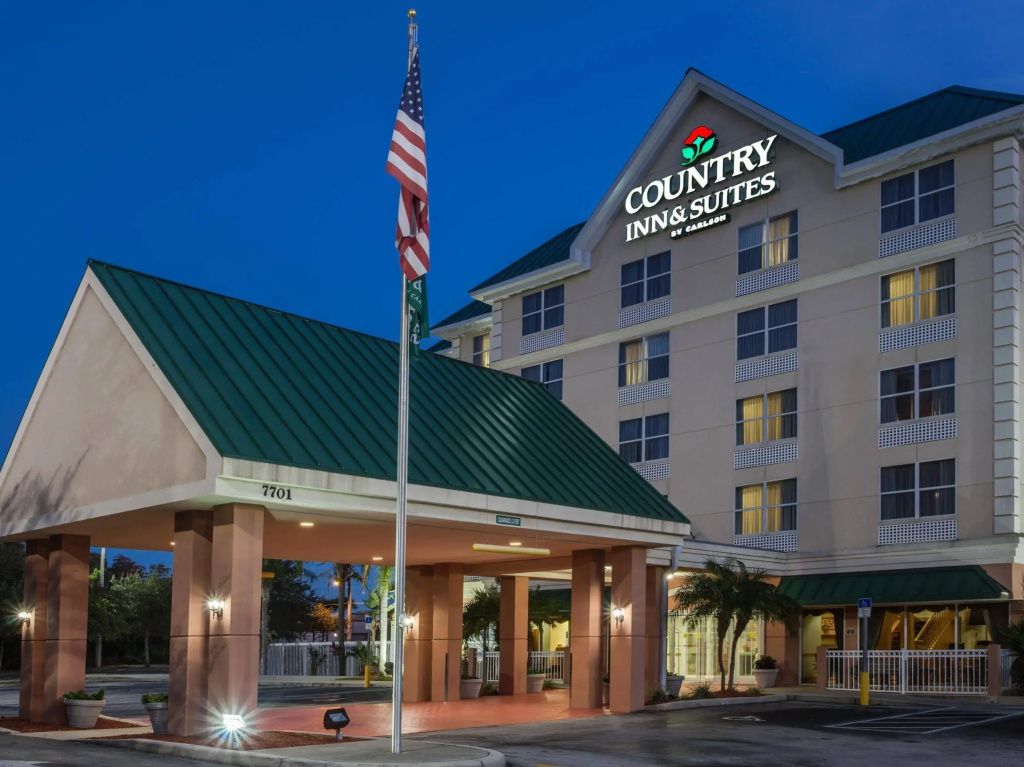 Spark by Hilton Orlando Universal Blvd