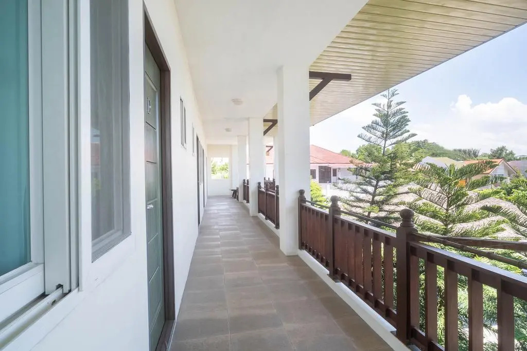 Balcony & Terrace