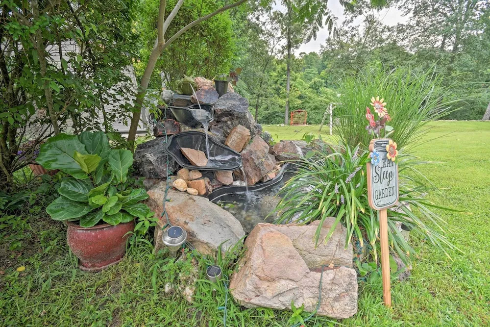 Rustic Chic Home: 1 Mi to Dtwn Hot Springs! — фото 2