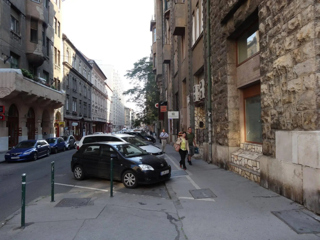 Evergreen Budapest Bed & Breakfast and Guest House