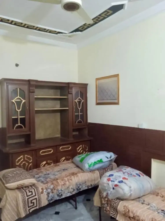 Room-room in Serene Retreat in Rawalpind