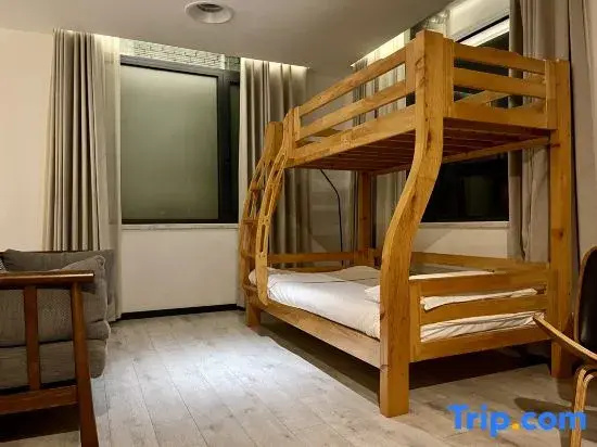 4 Bedrooms Standard room