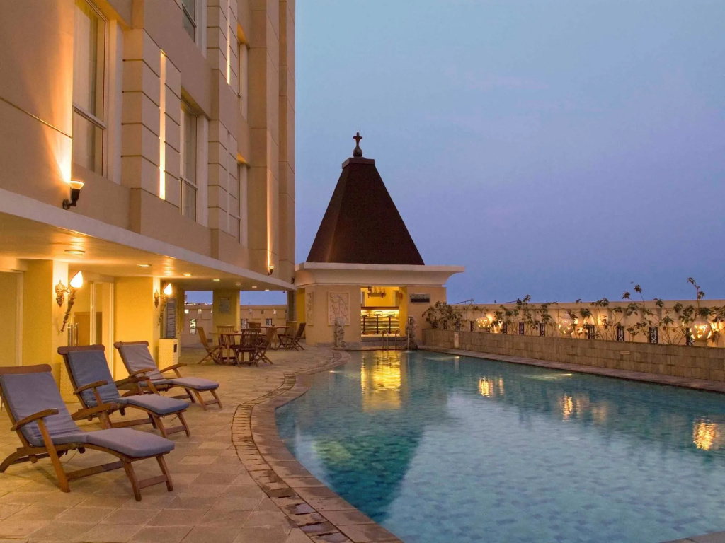 Novotel Semarang - 3