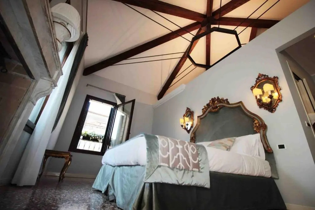Luxury Triple room