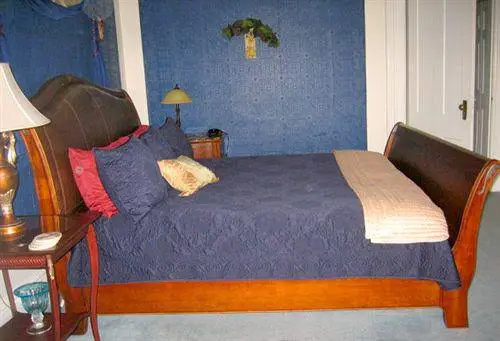 Elmira's Painted Lady Bed & Breakfast