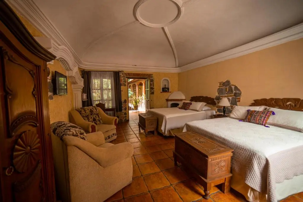 Hotel Real Plaza - Chambres
