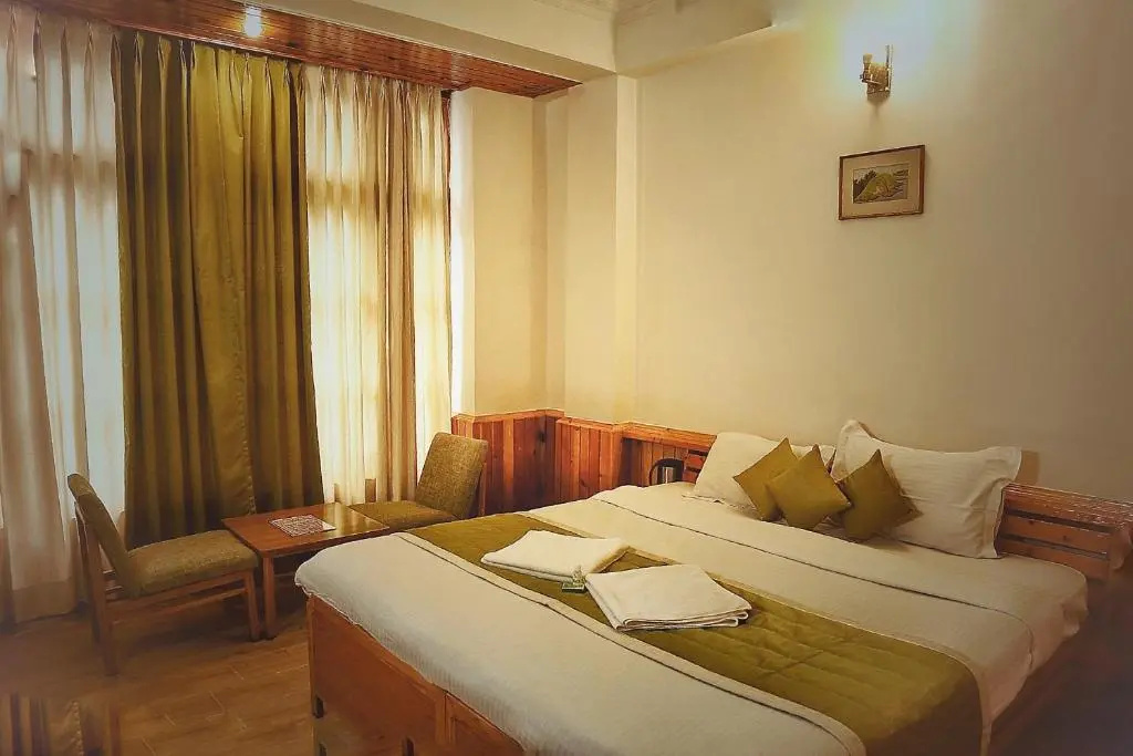 Standard Double room (full double bed)