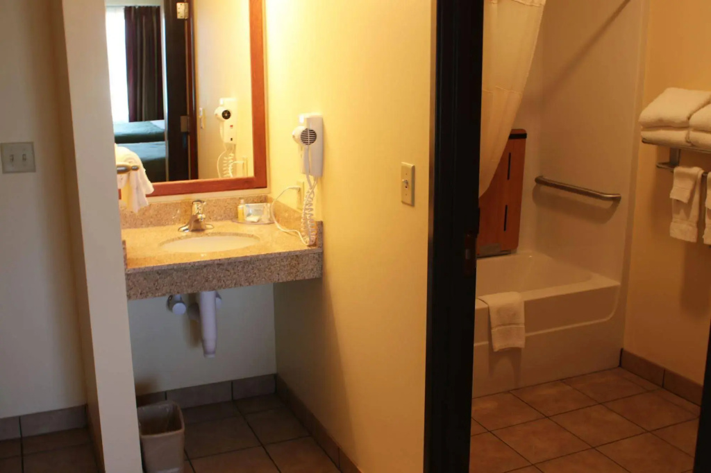 Edgewood Hotel & Suites - Général
