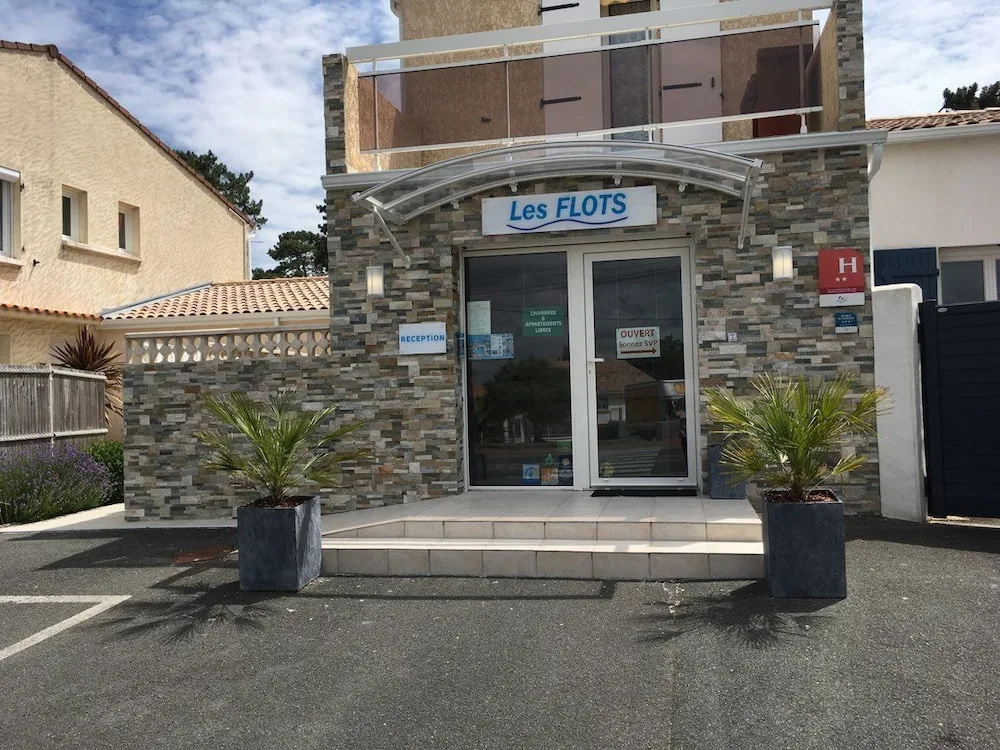Hôtel Résidence les Flots