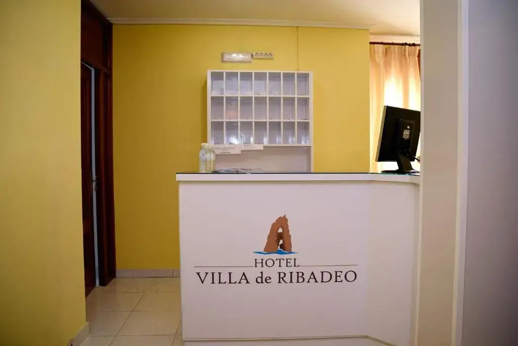Lobby & Reception