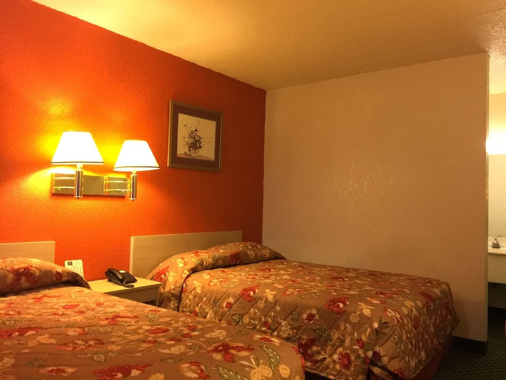 Americas Best Inns Moline