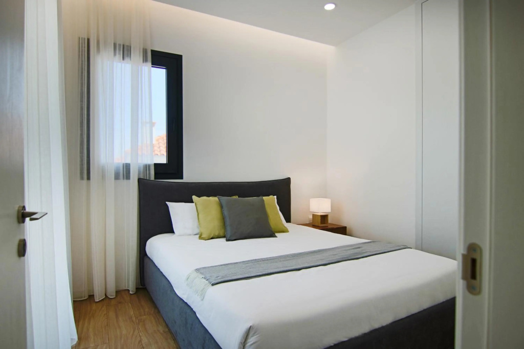 Phaedrus Living: City View Anna Residence 102
