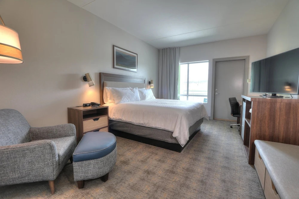 Premium Double room (full double bed)