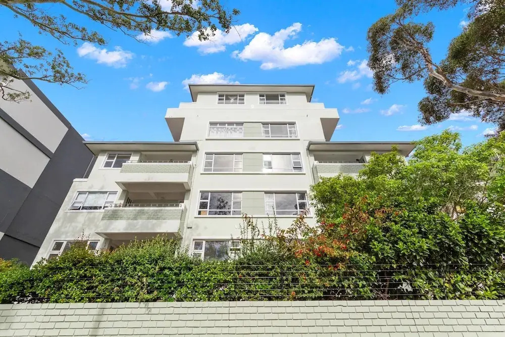 E1 Ventnor House