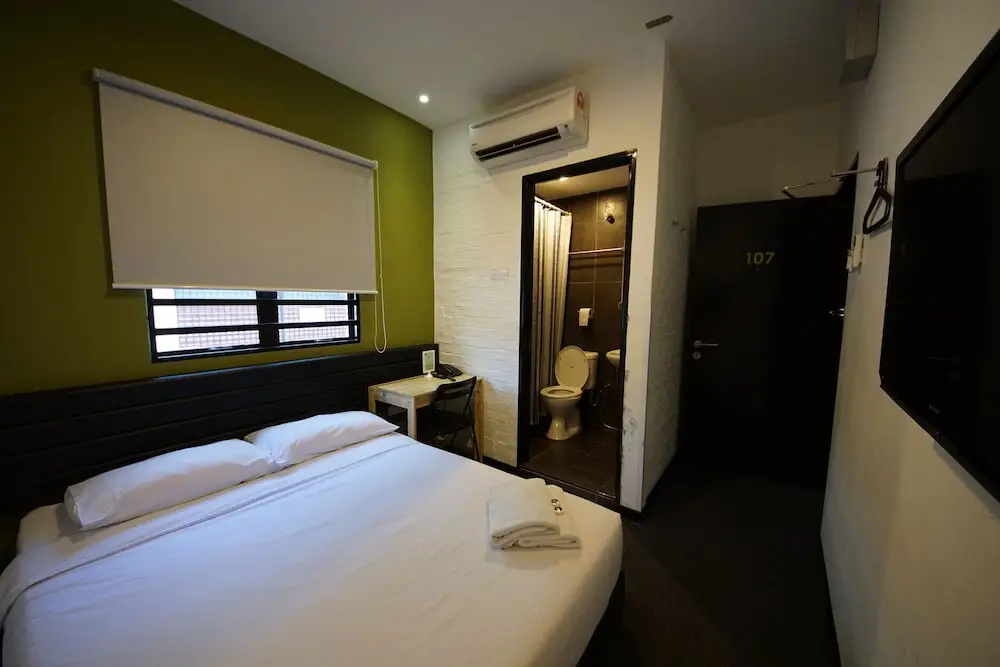 Standard Double room (full double bed)