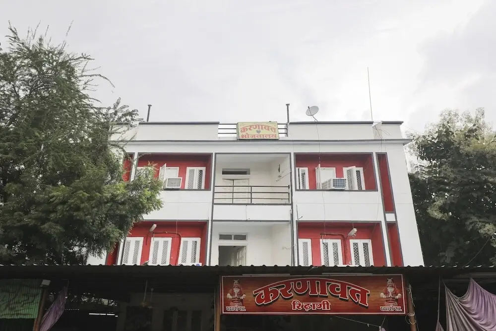 Karnawat Guest House by OYO Rooms