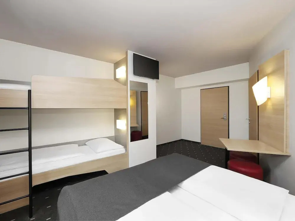 Quadruple room