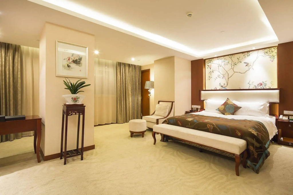 Landison Plaza International Hotel Zhenjiang - фото 22