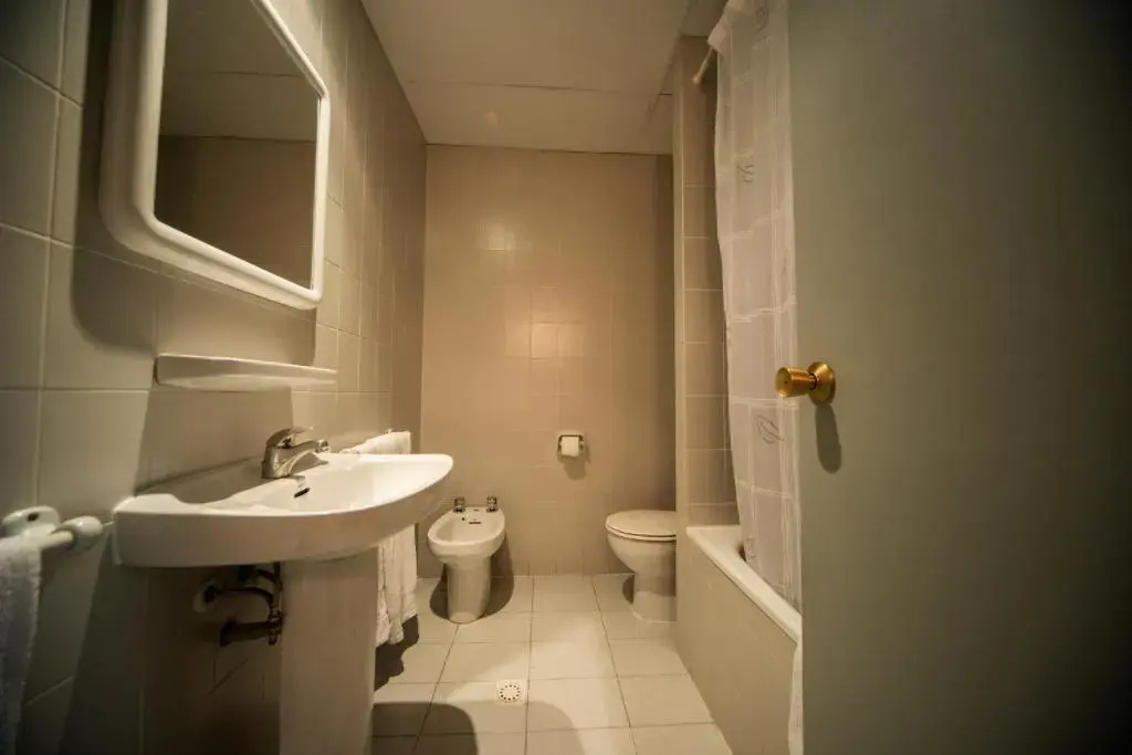 Economy Quadruple room