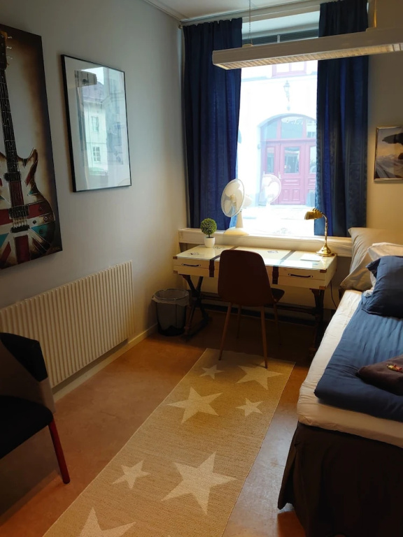 Economy room