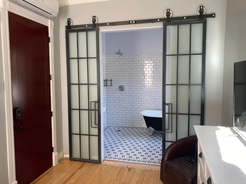 Standard Double room with mountain view (full double bed)