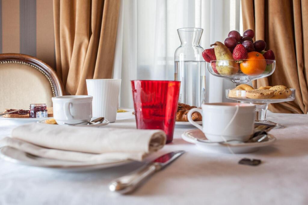 gallery_image_hidden_23