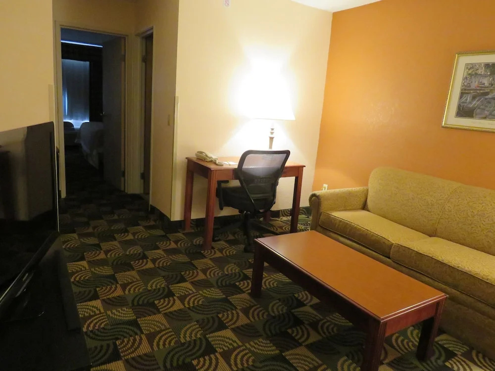 Lobby & Reception