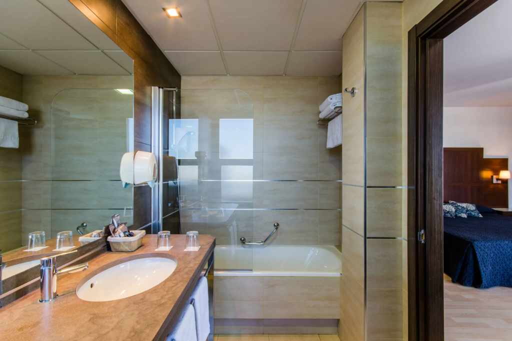 Hotel YIT Conquista de Granada - Général