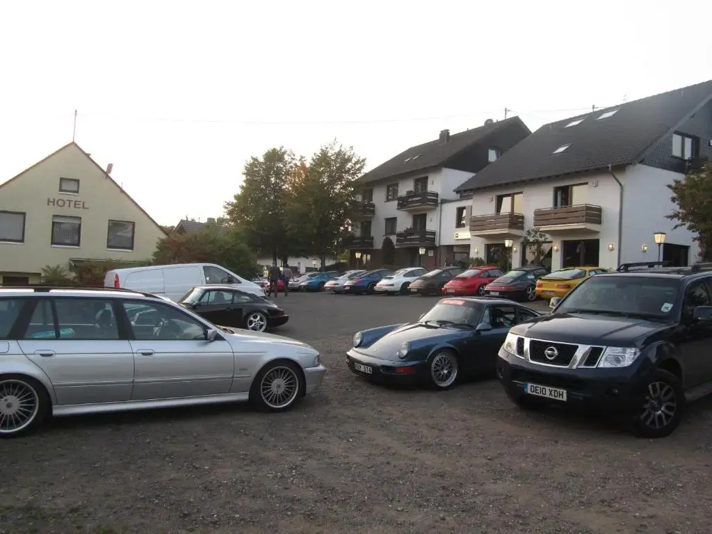 Race-Hotel zur Burg Nürburg - Chambres