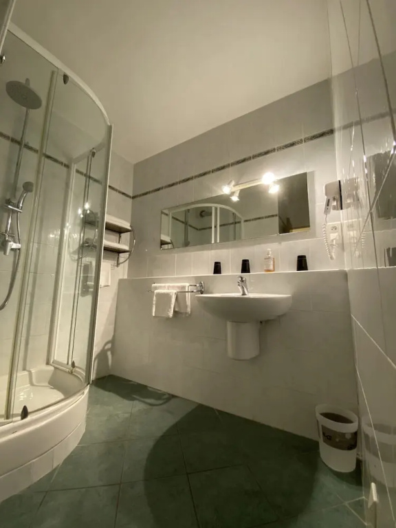 Logis Hôtel Médiéval, Montélimar Nord - Chambres
