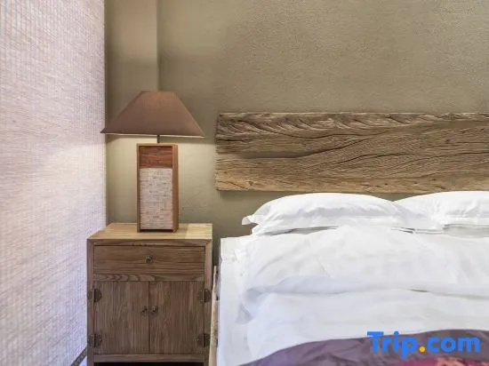Standard Double Attic room (twin beds)