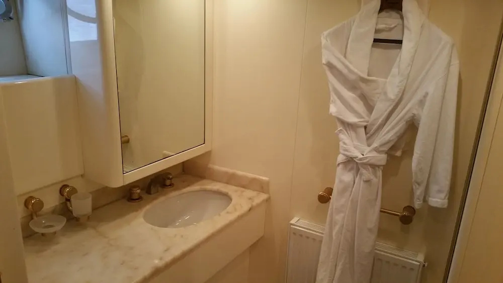 Christina Onassis Yachthotel - Chambres