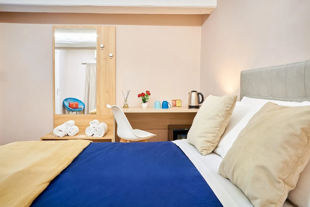 Economy Double room (full double bed)