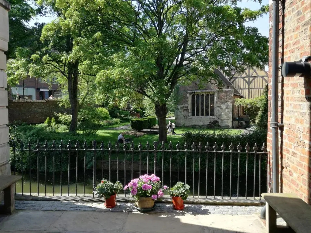 Merchants Place Apartment