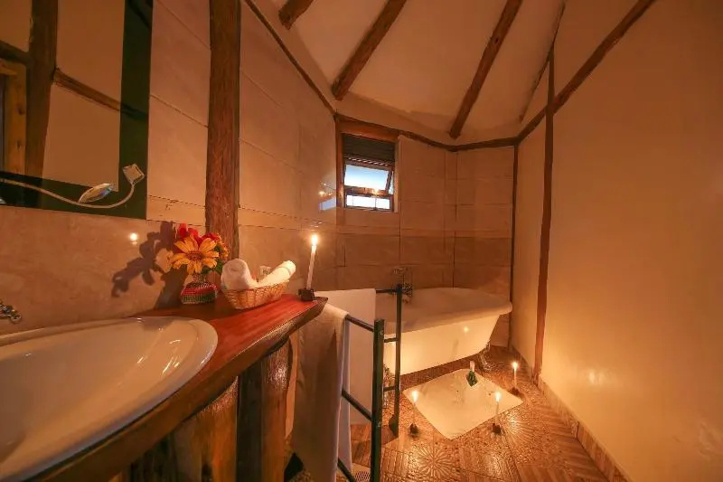 Gorilla Safari Lodge - Général